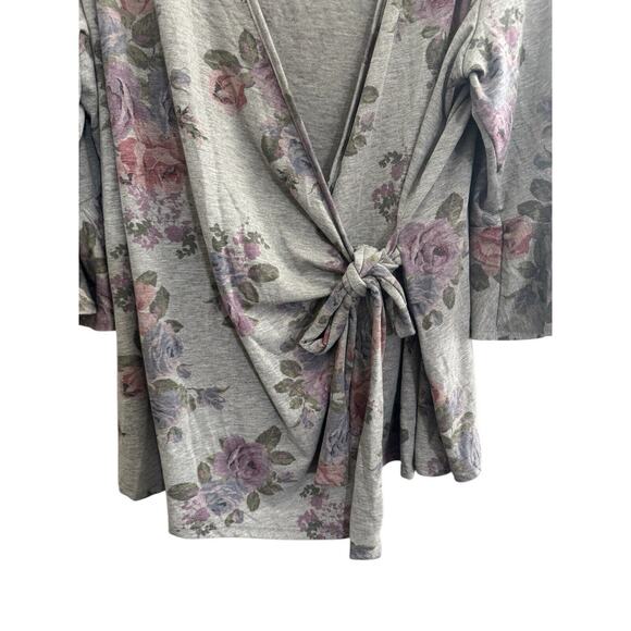 Jennie & Marlis Plus Size 3X Wrap Tie Top Bell Sleeve Gray Floral Knit Top #4014 - Picture 4 of 10